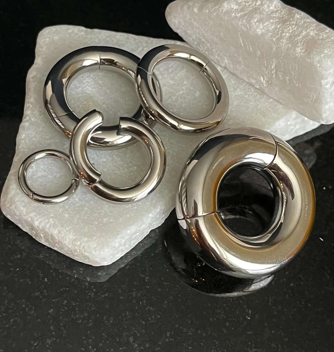 1 Piece Unique Large Gauge Hinged Segment Ring - IMPLANT GRADE TITANIUM - Septum Cartilage Hoop - Body Jewelry