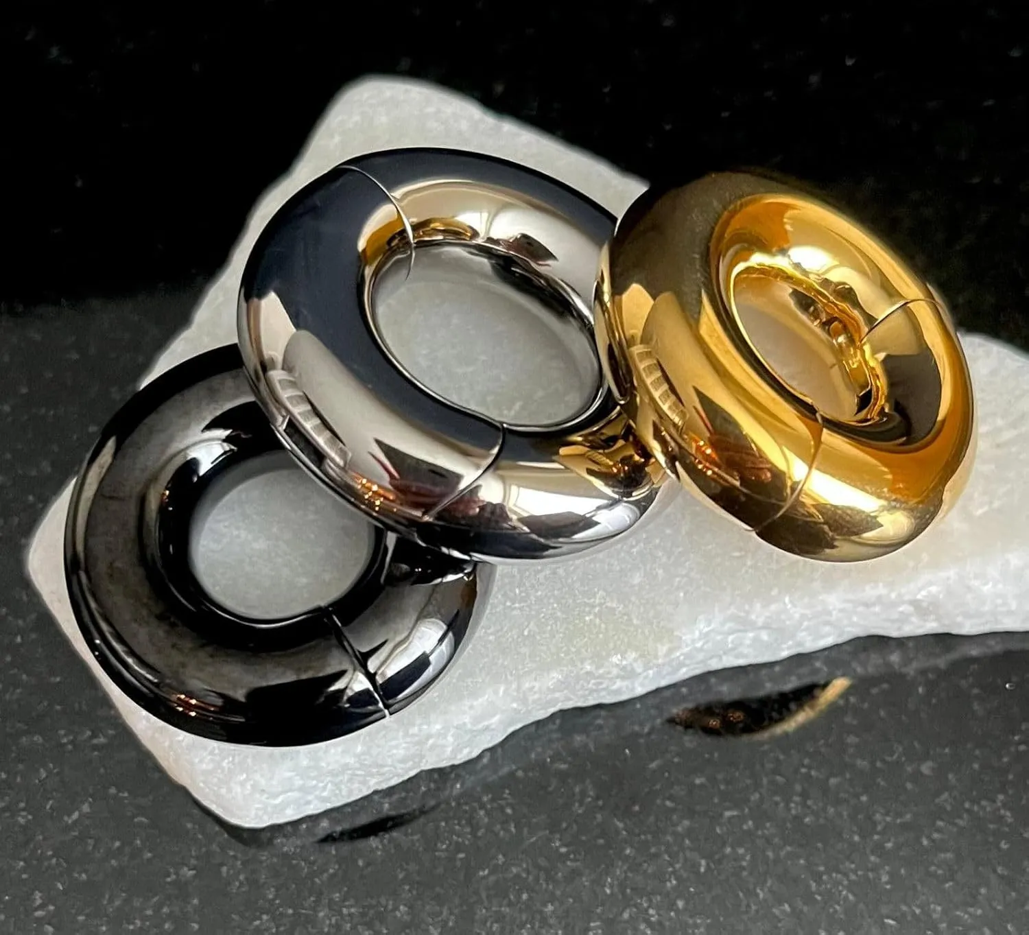 1 Piece Unique Large Gauge Hinged Segment Ring - IMPLANT GRADE TITANIUM - Septum Cartilage Hoop - Body Jewelry