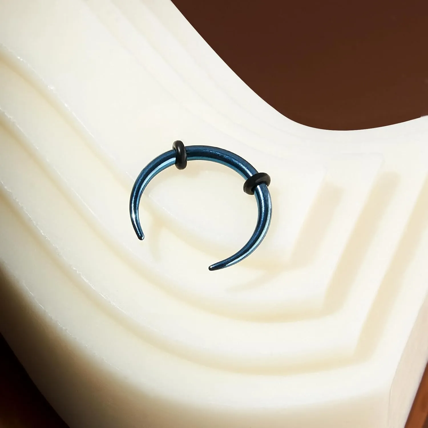2/4 pcs Stainless Steel Nose Ear Rings Crescent Pincher Septum Taper Rings C Shape Buffalo Horseshoes Hoops Body Piercing Jewelry 10-18G