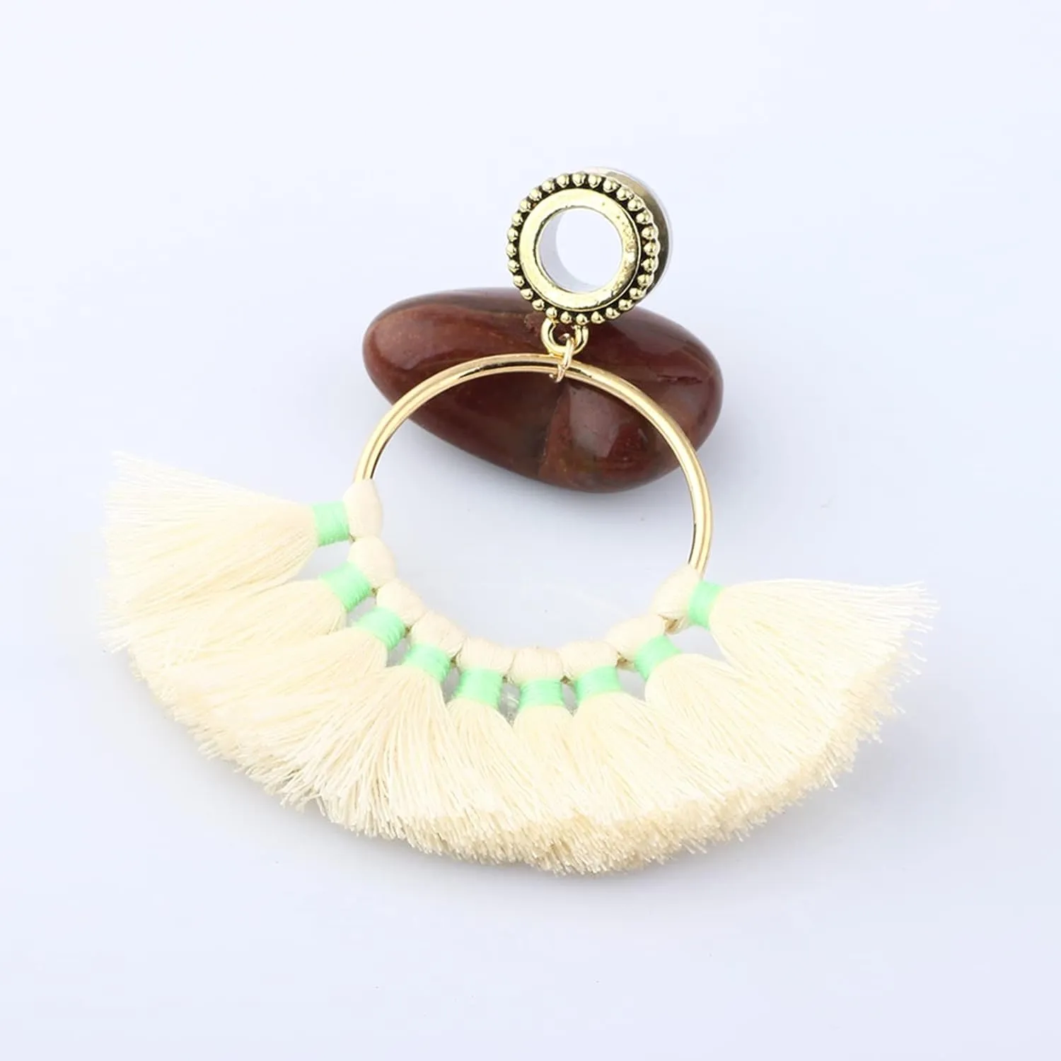 Expander Gauges, 2PCS Stainless Steel Gauges Hoop with Beige Tassel Ear Gauges 11/16 inch Piercing Jewelry Set