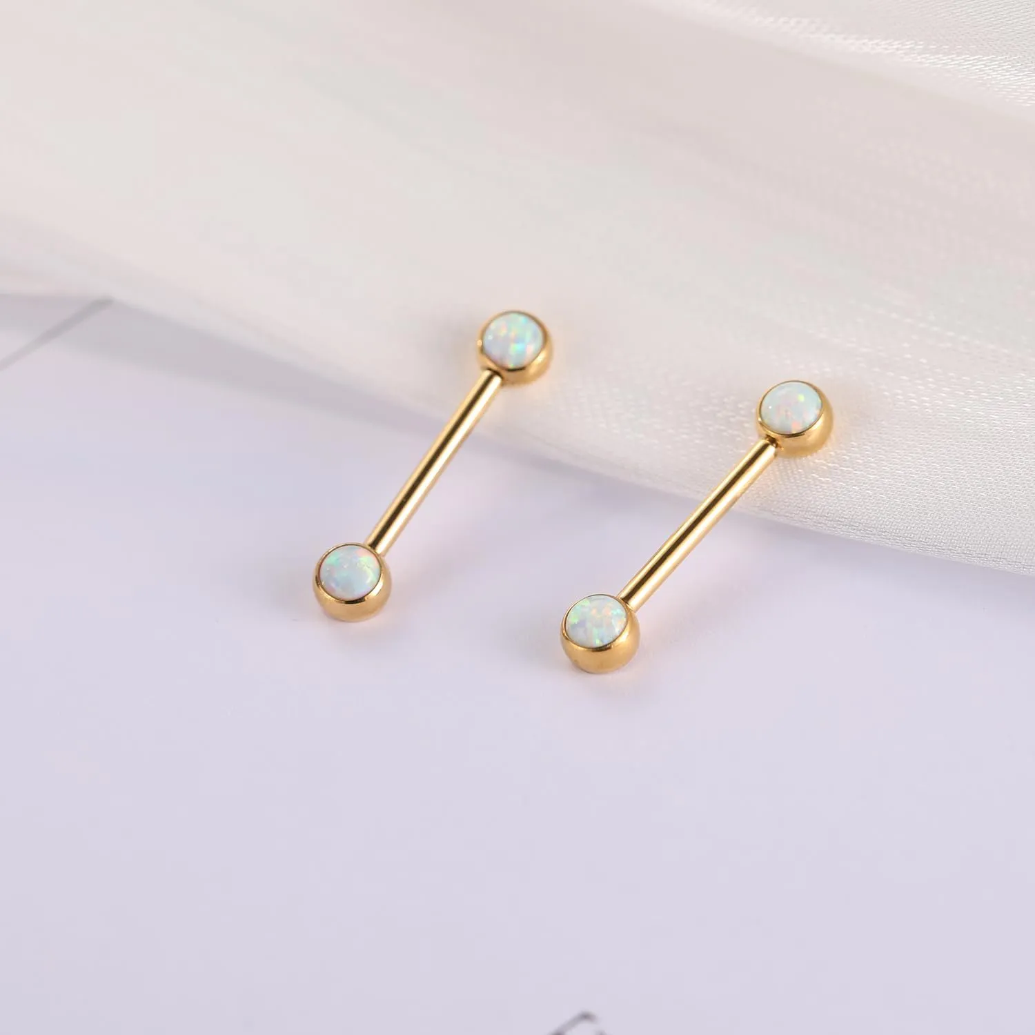 FUNLMO 1 Pair 14G Nipple Rings Flat Back Nipple Piercing Jewelry G23 Titanium Nipple Jewelry Internally Threaded Nipple Barbell Tongue Bridge Piercing Jewelry for Women