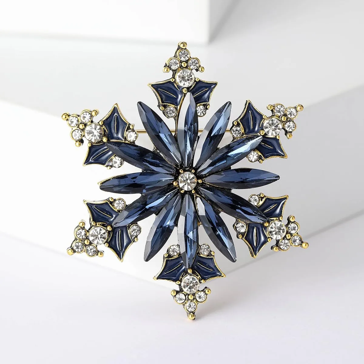 Rhinestone Snowflake Brooch for Women Colorfu Crystal Winter Snowflake Flower Brooch Pin Christmas Brooch Pins Elegant Clothing Hat Bag Skirt Accessories Christmas Halloween Birthday Party Costume Jewelry