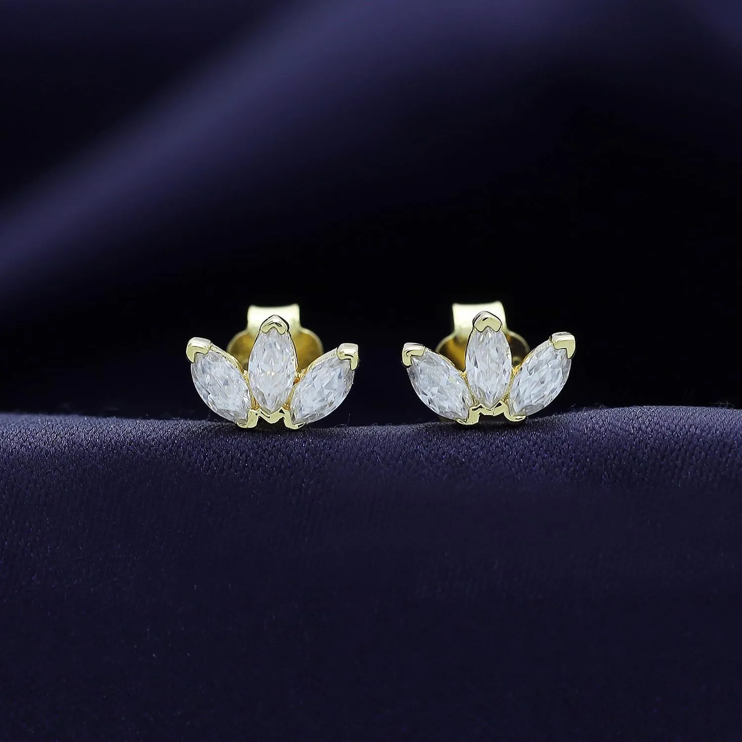 SAVEARTH DIAMONDS 18k Gold Plated Sterling Silver Post Trinity Stud Earrings, 0.60 Carat (ctw) Moissanite Diamond 3-Stone Stud Earrings For Women | Trendy Jewelry Gifts For Her Push Back Earrings