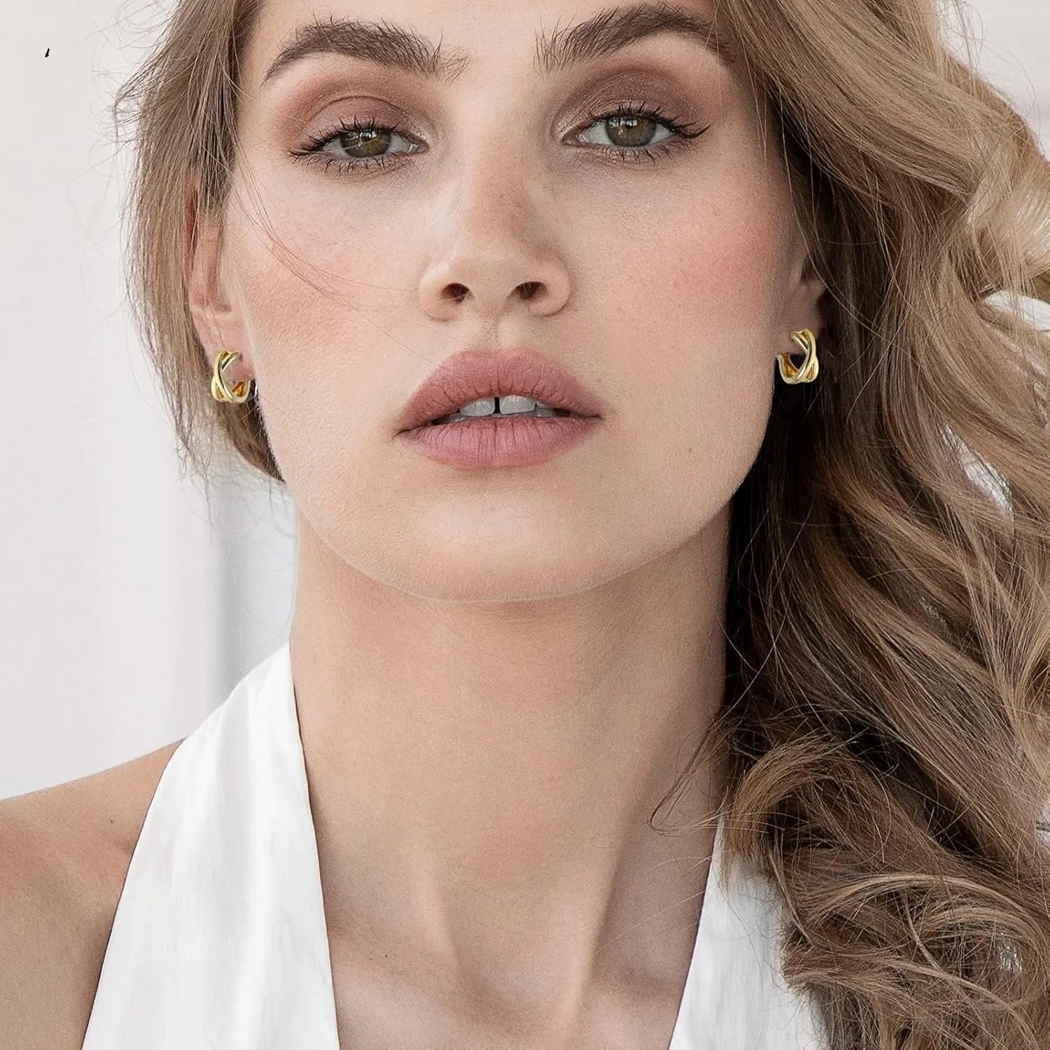 Small Chunky Gold Hoop Earrings For Women, 14k Gold Thick statement huggie hoop earrings Trendy Hoop Earrings Set Hypoallergenic Fashion Earrings