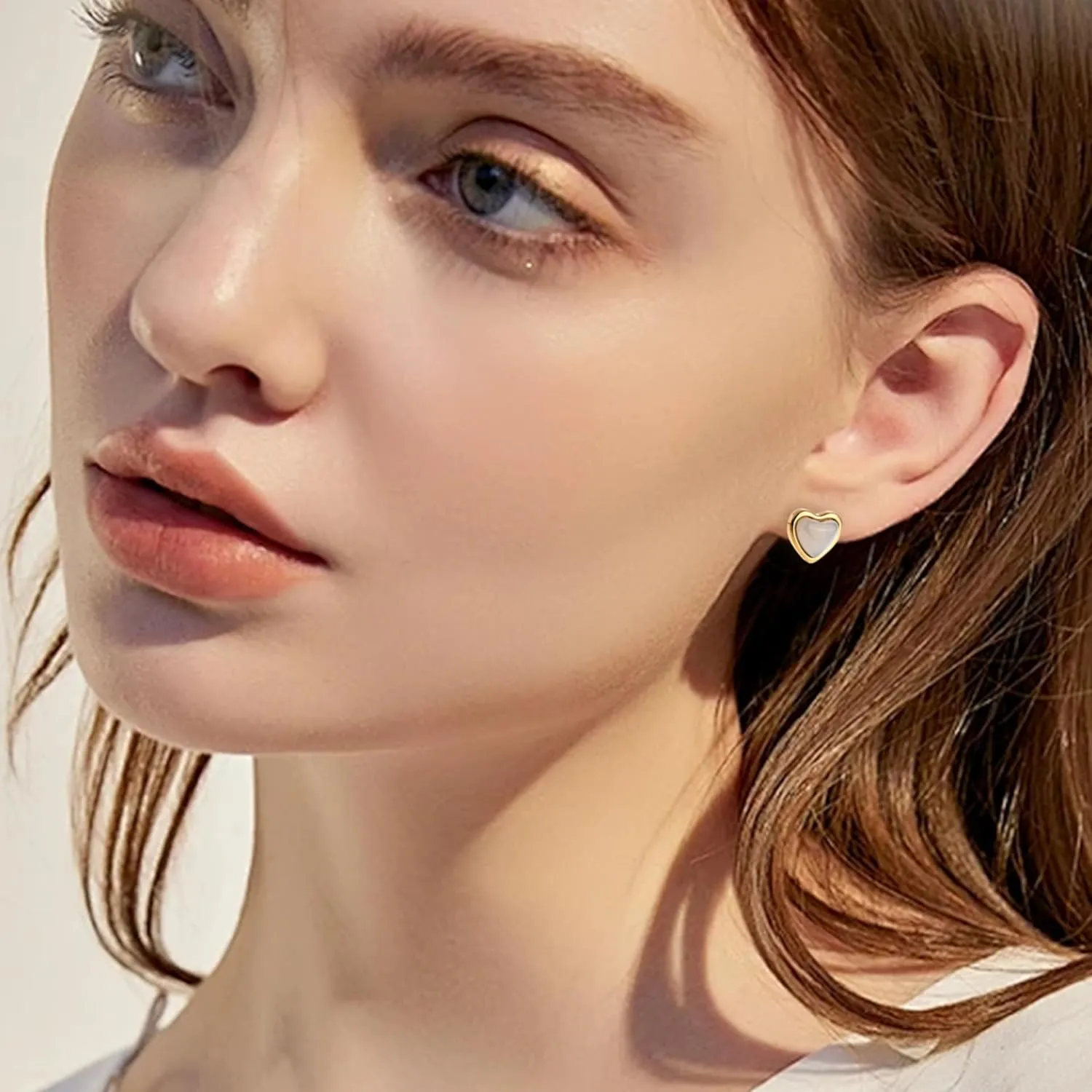 Sonateomber Gold Carnelian Crystal Heart Stud Earrings for Women, Valentine Dainty Cute Love Hypoallergenic Earing Wedding Prom Jewelry Gift.
